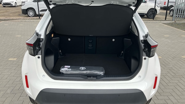 Used Toyota Yaris Cross 2023 for sale - 76263224: Photo 14