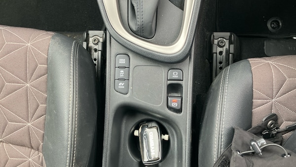 Used Toyota Yaris Cross 2023 for sale - 76263224: Photo 32