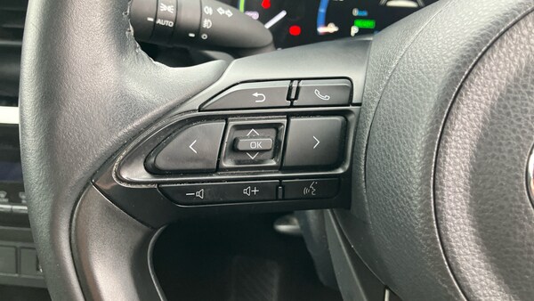 Used Toyota Yaris Cross 2023 for sale - 76263224: Photo 33