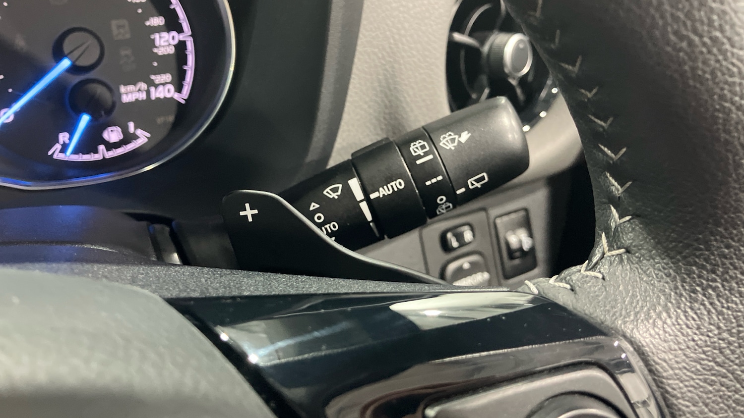 Used Toyota Yaris 2018 for sale - 77046178: Photo 26