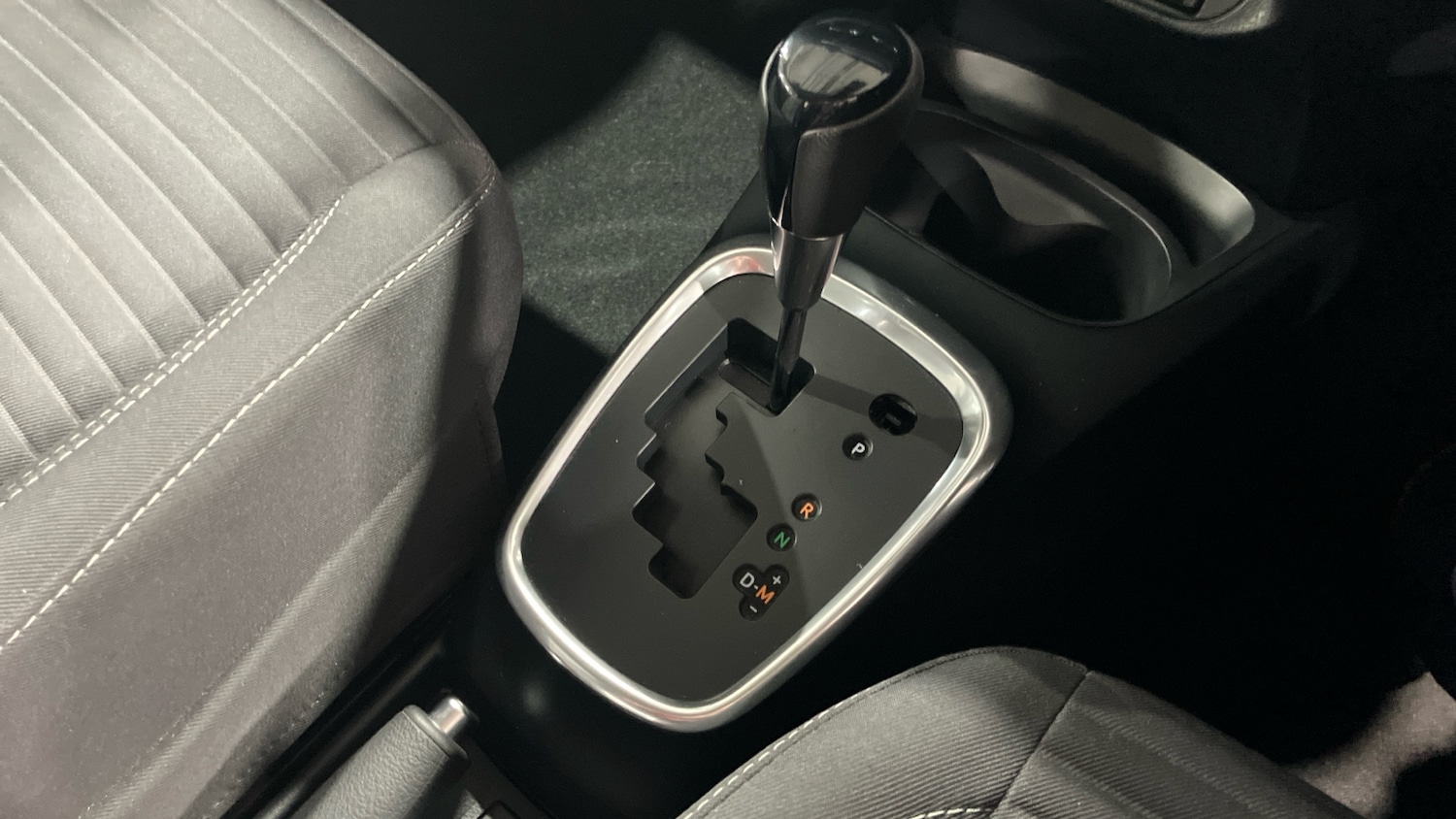 Used Toyota Yaris 2018 for sale - 77046178: Photo 29