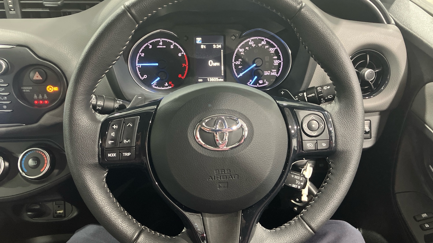 Used Toyota Yaris 2018 for sale - 77046178: Photo 6