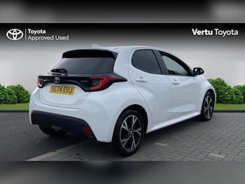 Used Toyota Yaris 2024 for sale - 79802032: Photo