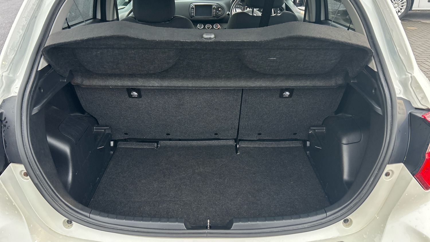 Used Toyota Yaris 2018 for sale - 77730740: Photo 14