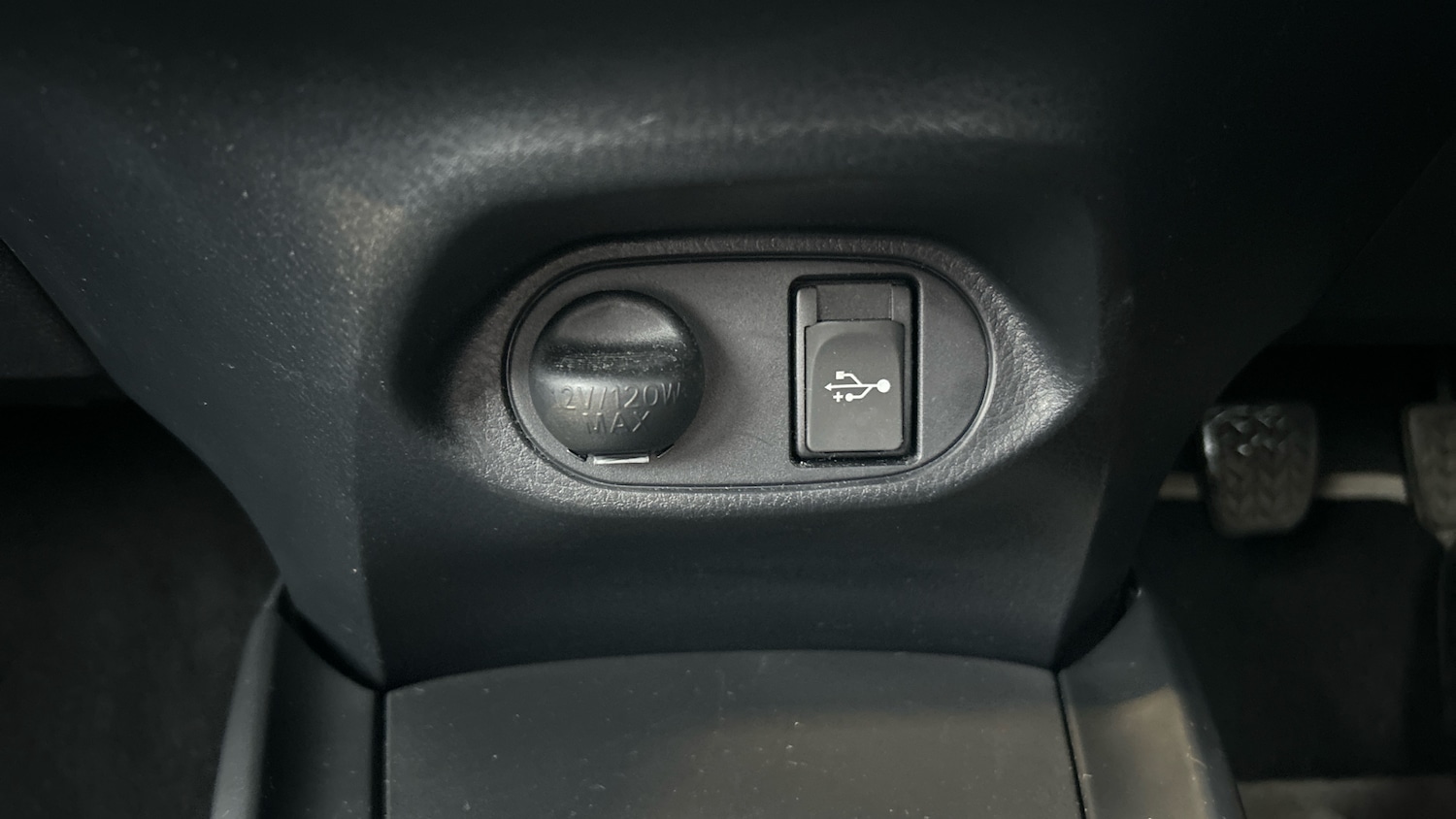 Used Toyota Yaris 2018 for sale - 77730740: Photo 28