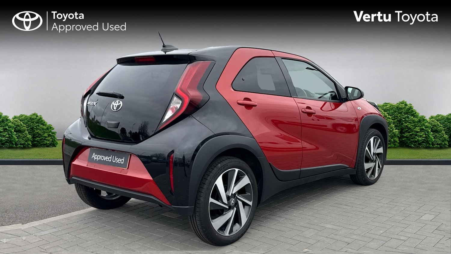 Used Toyota Aygo X 2022 for sale - 76302849: Photo 2