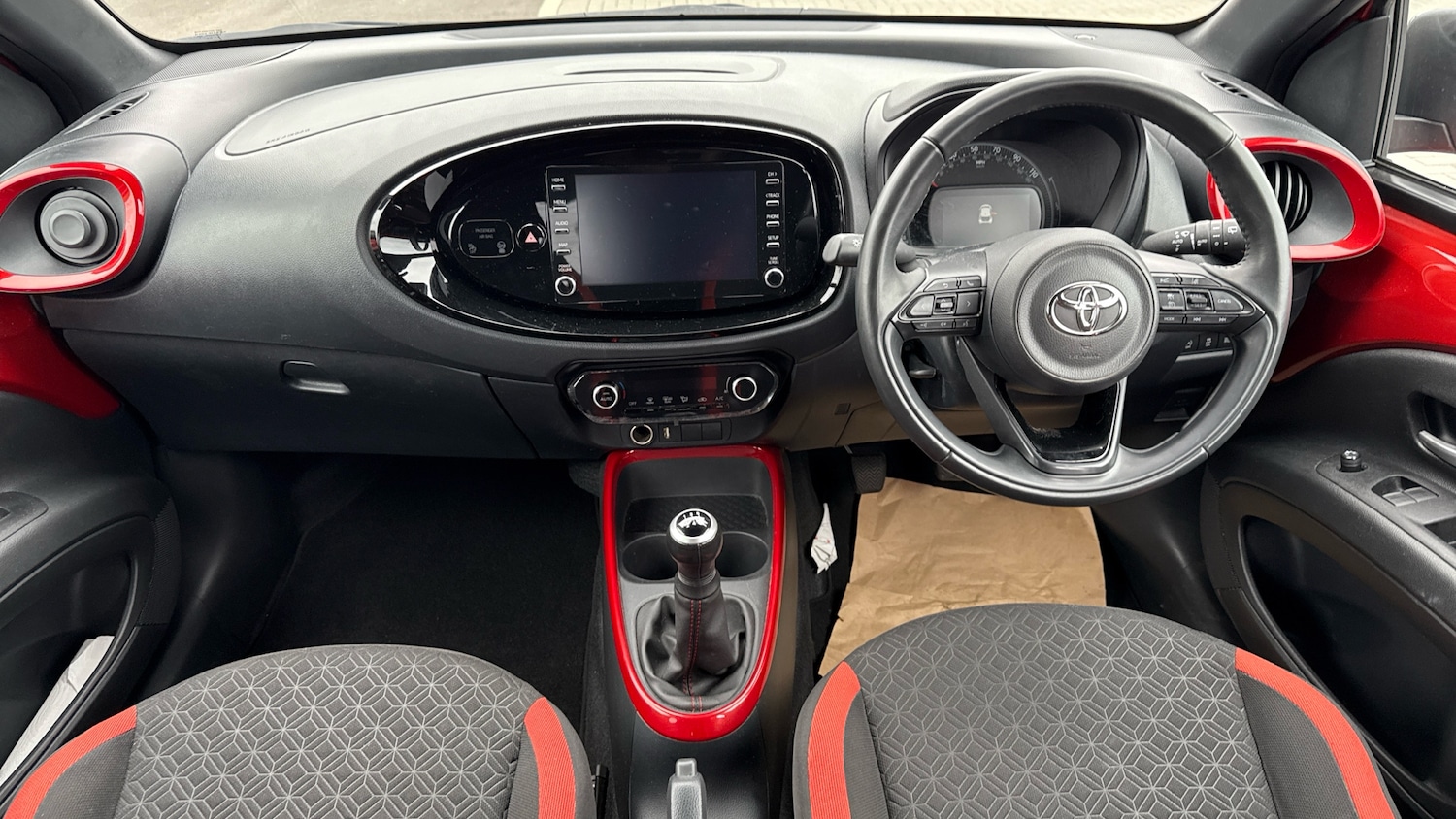 Used Toyota Aygo X 2022 for sale - 76302849: Photo 5