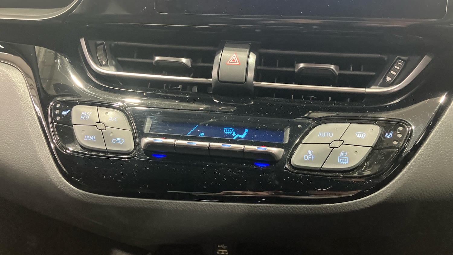 Used Toyota C-HR 2022 for sale - 77125026: Photo 21