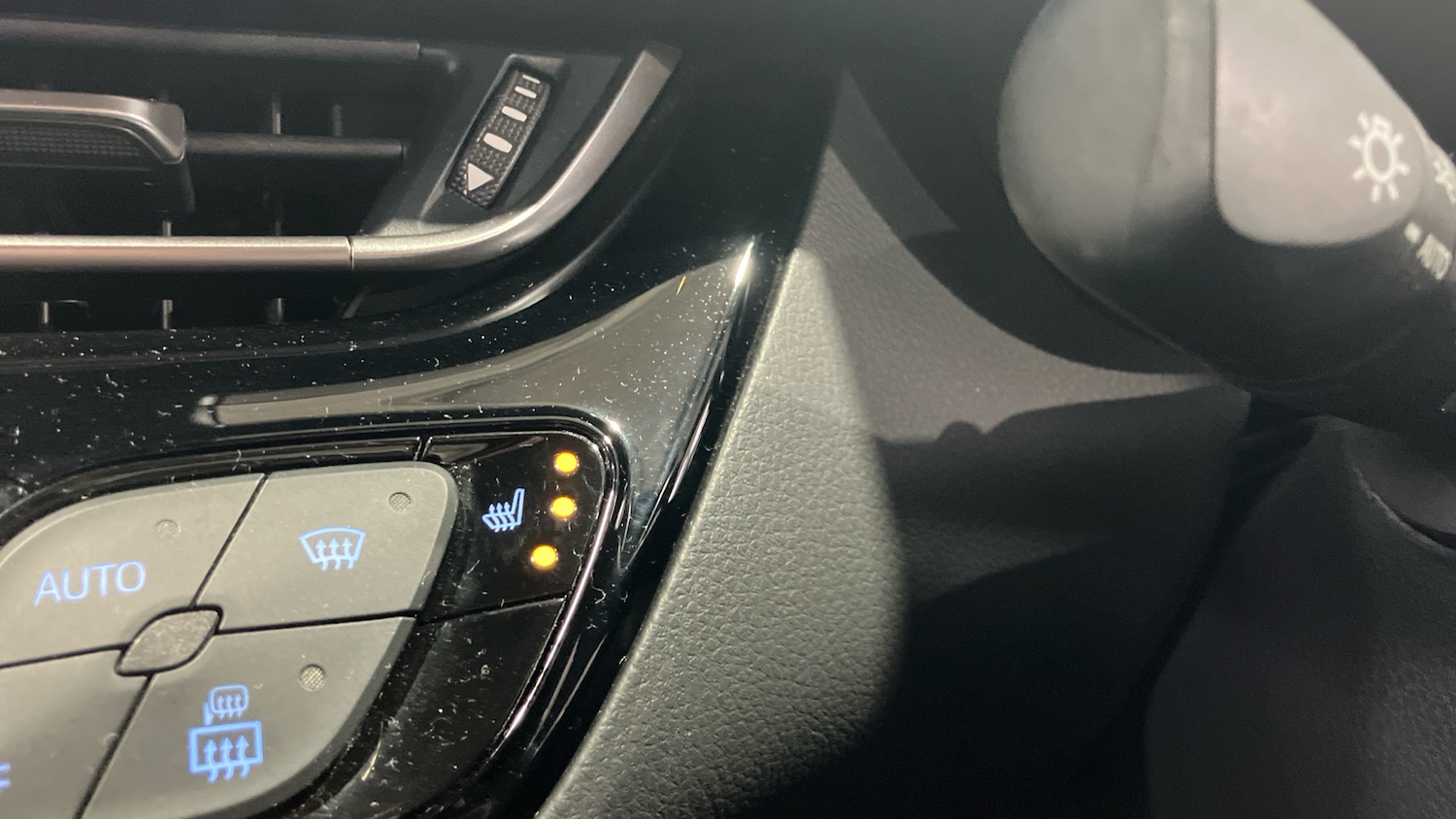 Used Toyota C-HR 2022 for sale - 77125026: Photo 22