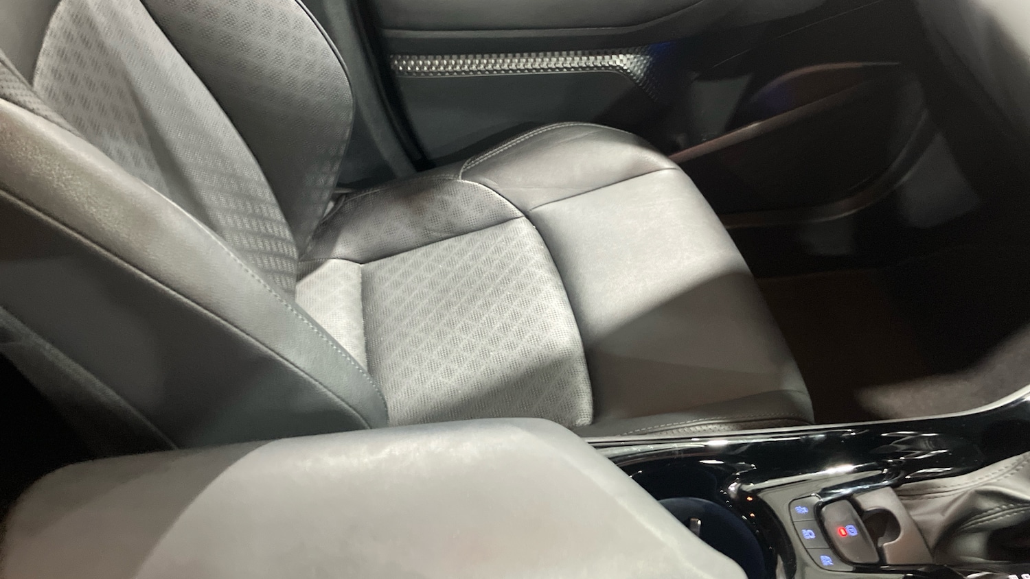 Used Toyota C-HR 2022 for sale - 77125026: Photo 27