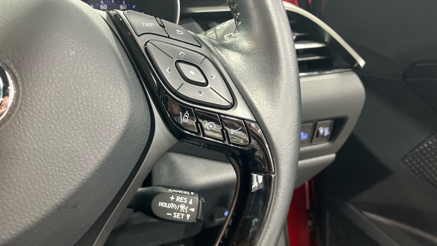 Used Toyota C-HR 2022 for sale - 77125026: Photo 33