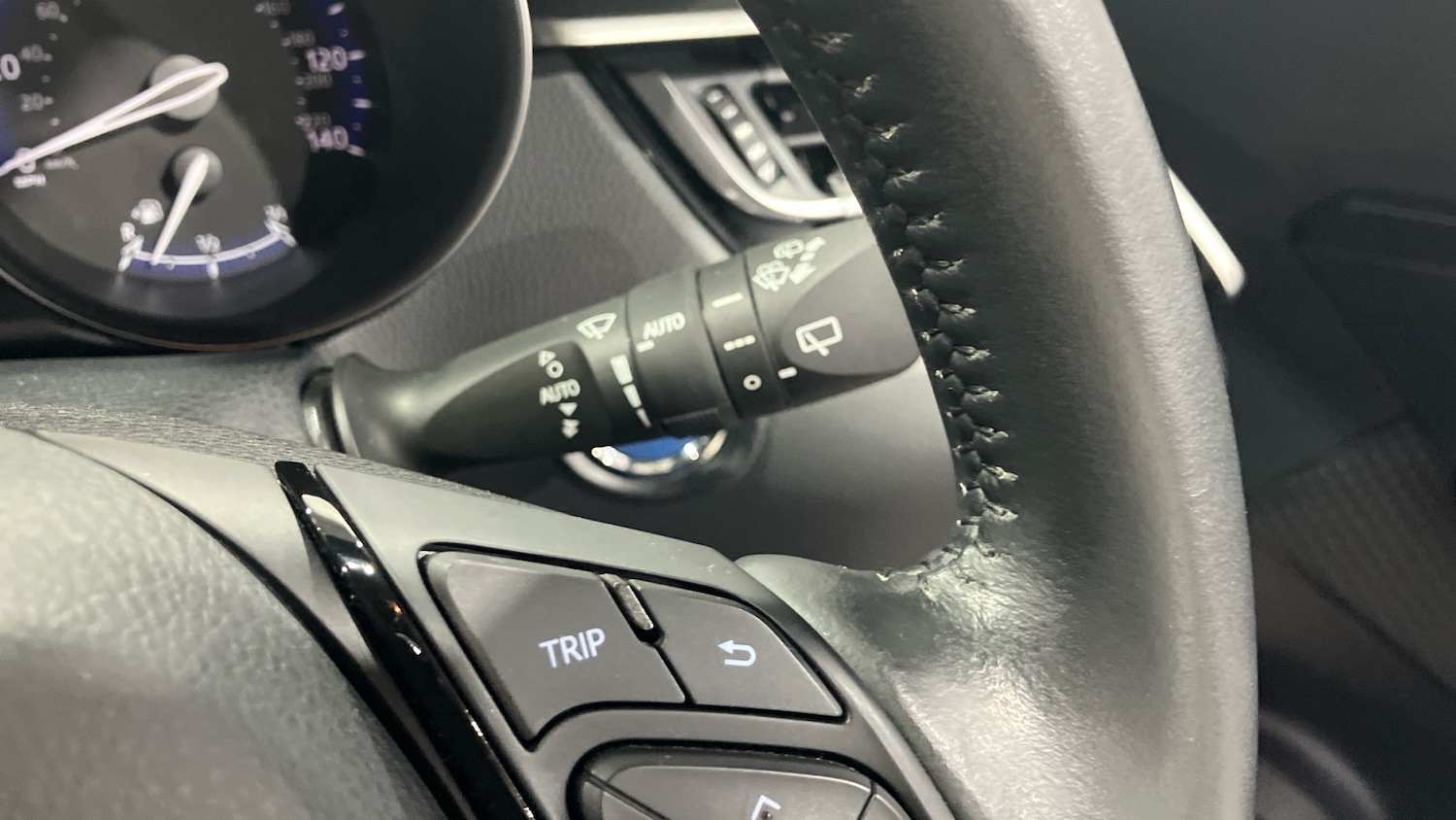 Used Toyota C-HR 2022 for sale - 77125026: Photo 34