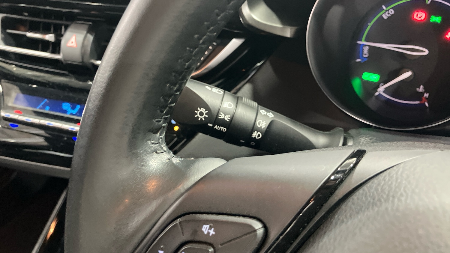 Used Toyota C-HR 2022 for sale - 77125026: Photo 35