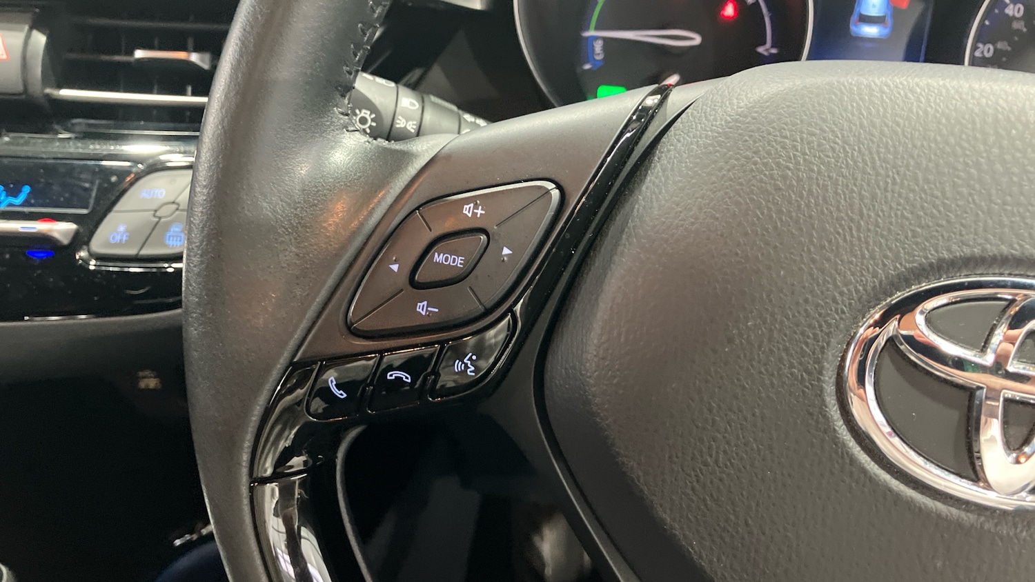 Used Toyota C-HR 2022 for sale - 77125026: Photo 36