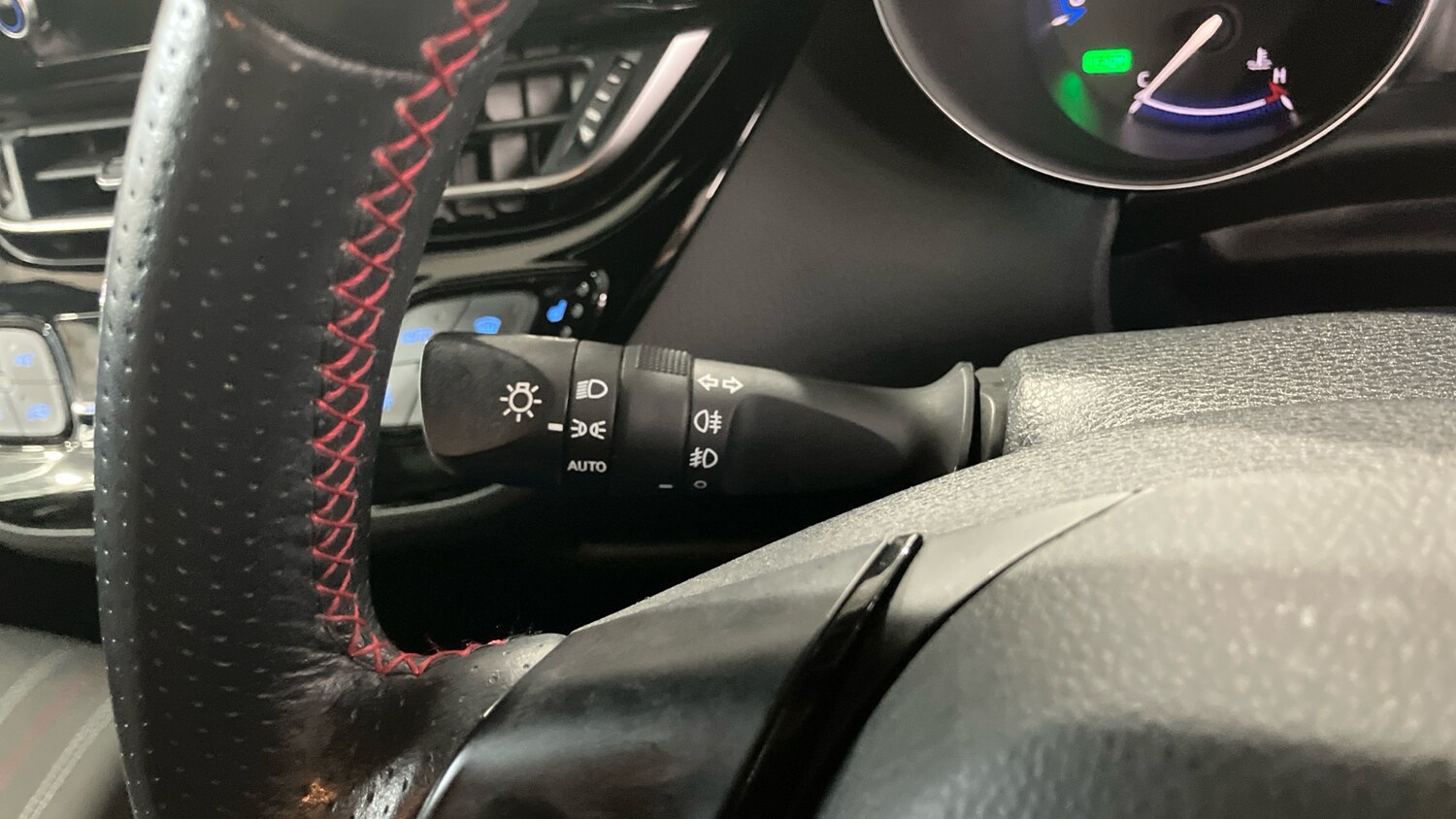 Used Toyota C-HR 2022 for sale - 76374607: Photo 32