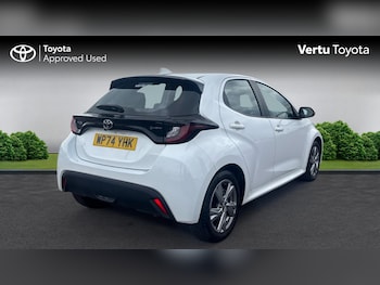 Used Toyota Yaris 2025 for sale - 79381586: Photo