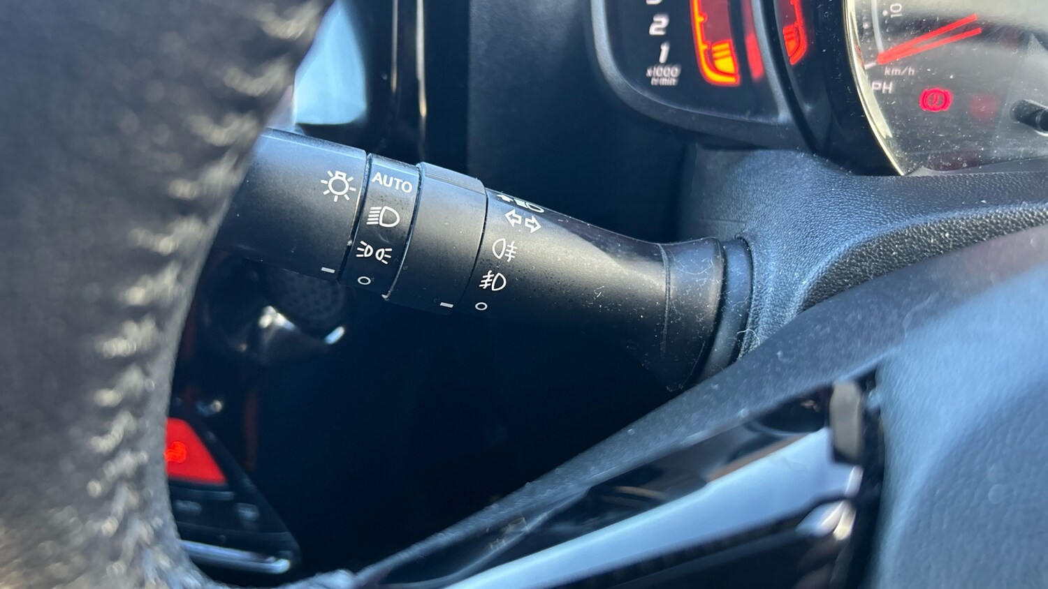 Used Toyota AYGO 2020 for sale - 77617754: Photo 28