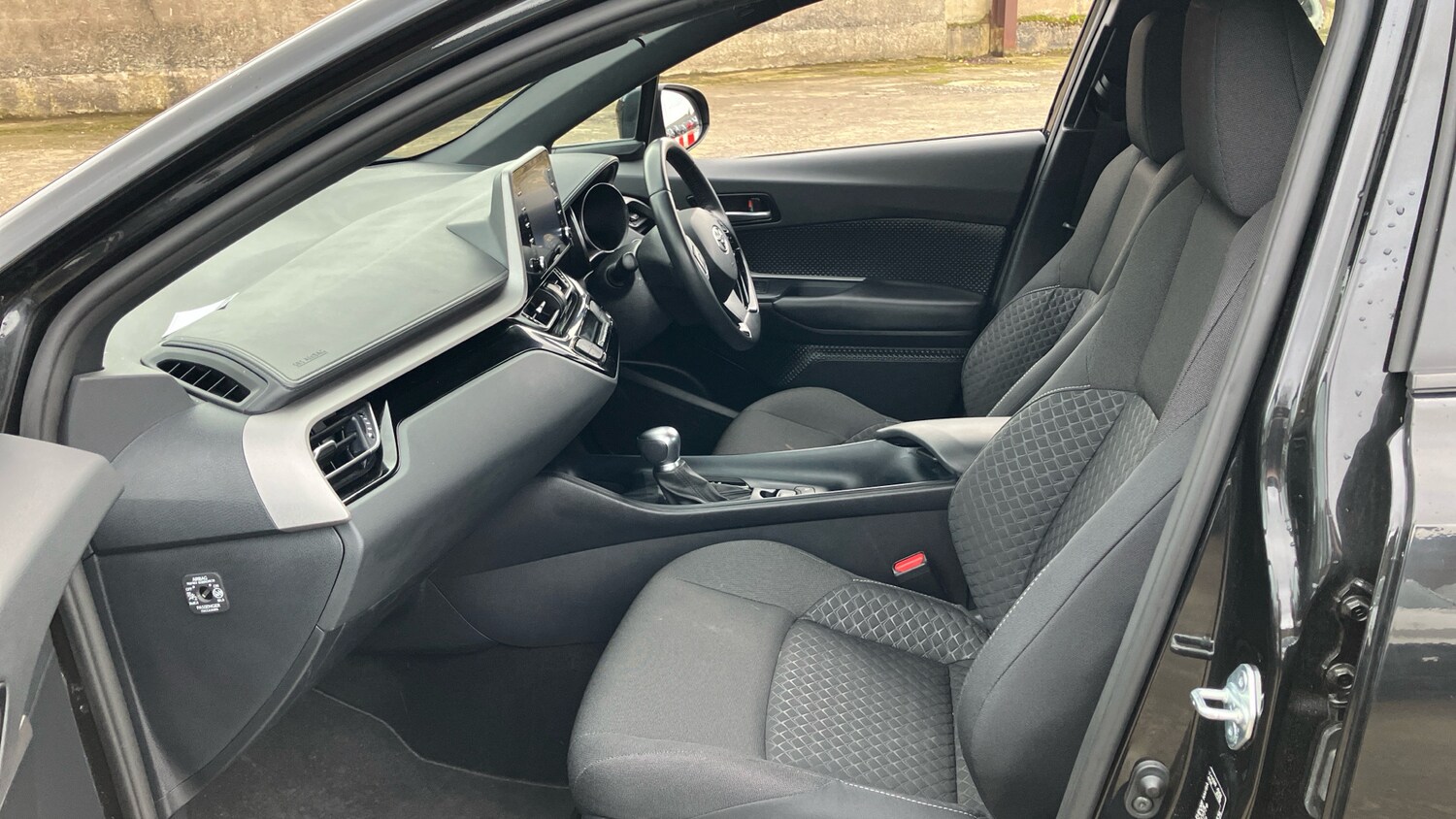 Used Toyota C-HR 2021 for sale - 77569324: Photo 10