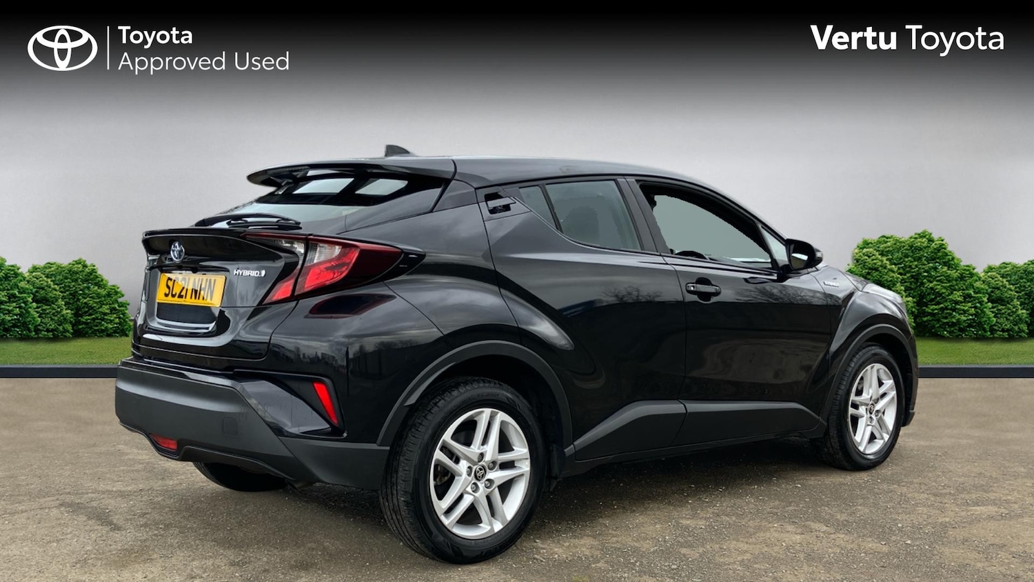 Used Toyota C-HR 2021 for sale - 77569324: Photo 2