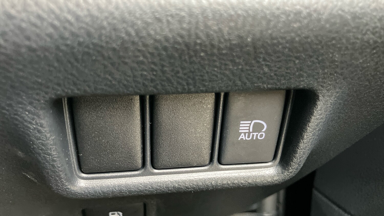 Used Toyota C-HR 2021 for sale - 77569324: Photo 25