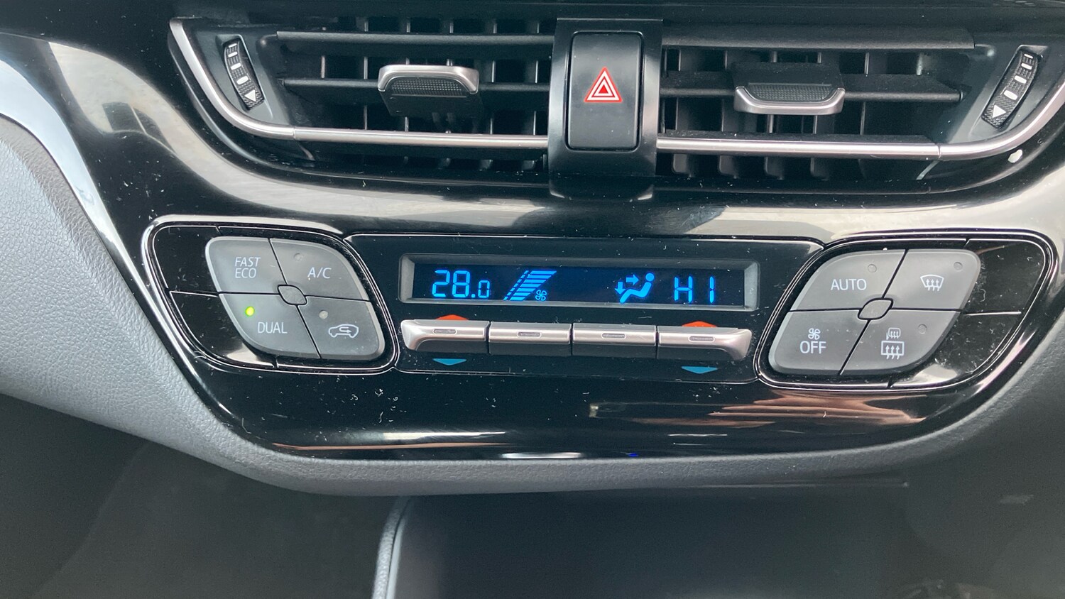 Used Toyota C-HR 2021 for sale - 77569324: Photo 30