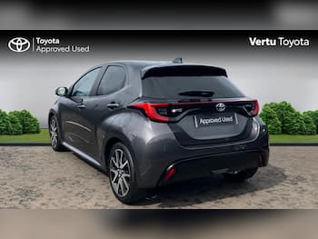 Used Toyota Yaris 2022 for sale - 79785254: Photo