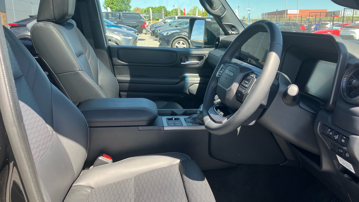 Used Toyota Land Cruiser 2025 for sale - 76330323: Photo 11