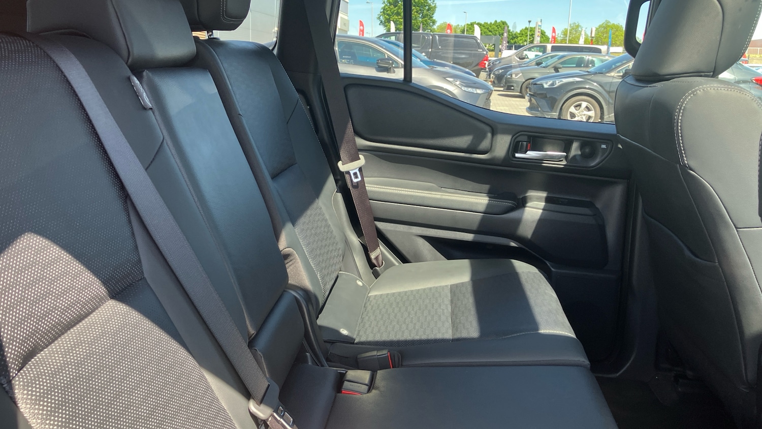 Used Toyota Land Cruiser 2025 for sale - 76330323: Photo 12