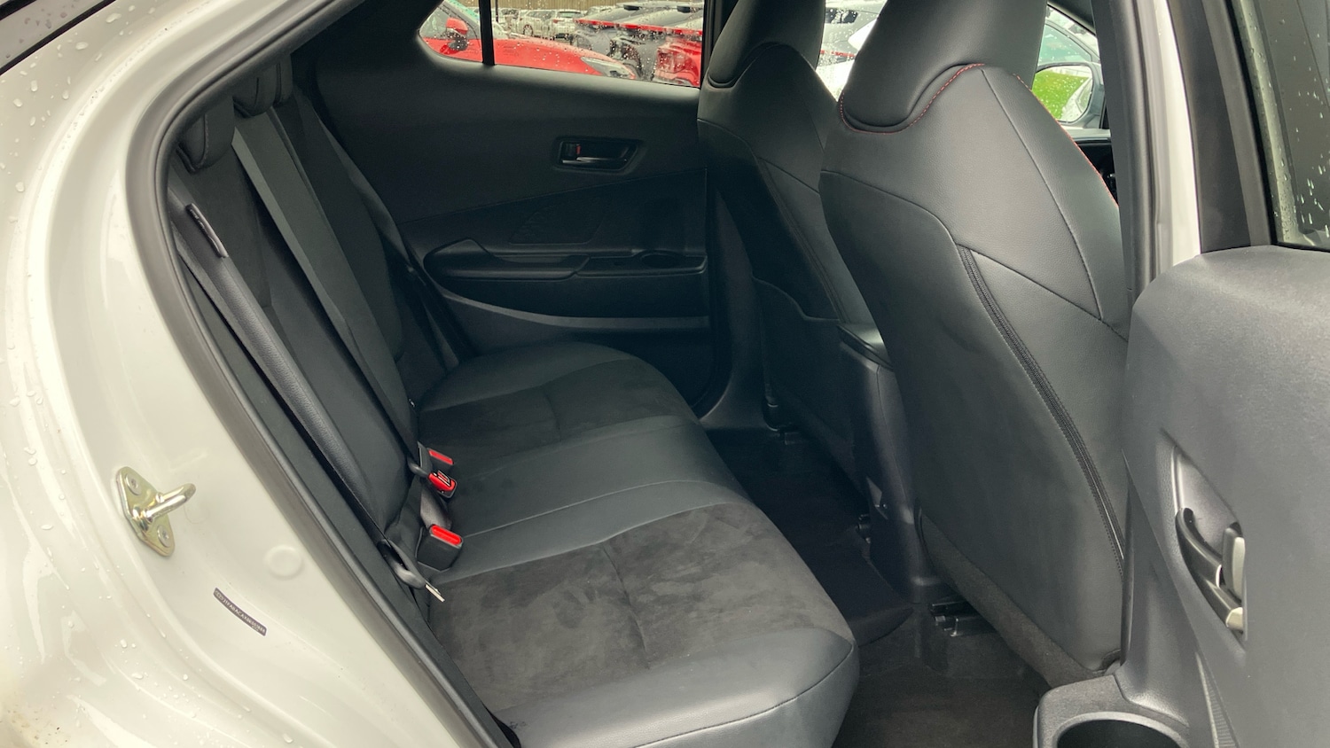 Used Toyota C-HR 2024 for sale - 75700219: Photo 12