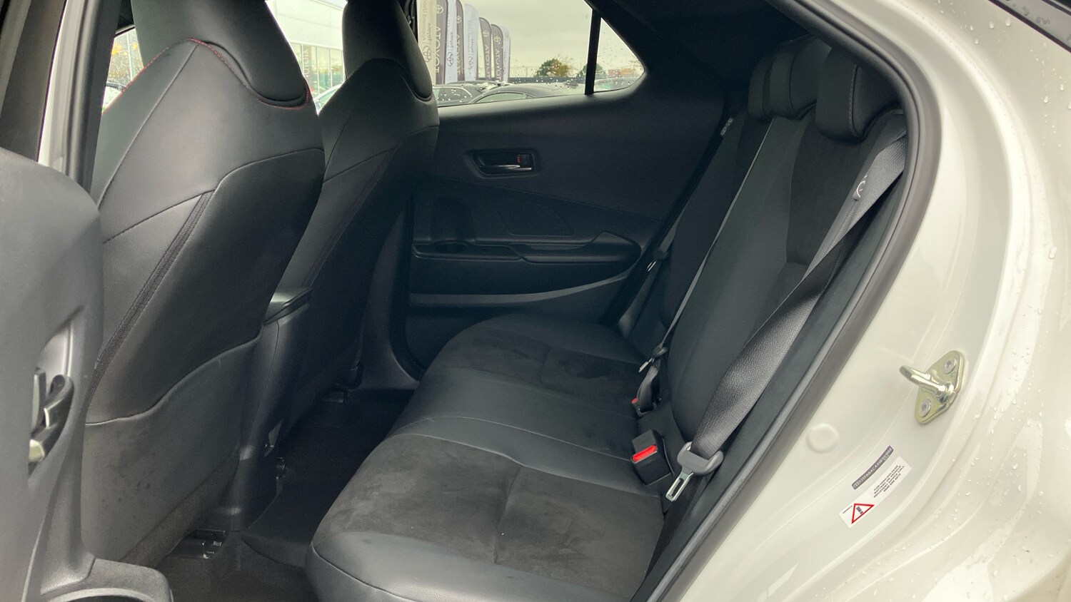 Used Toyota C-HR 2024 for sale - 75700219: Photo 13