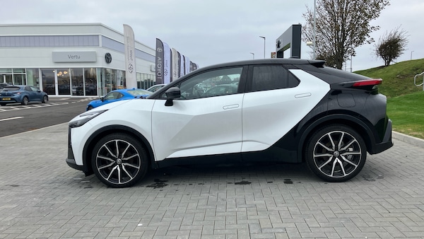 Used Toyota C-HR 2024 for sale - 75700219: Photo 17