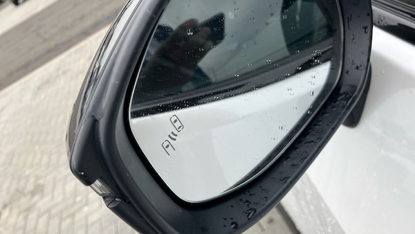 Used Toyota C-HR 2024 for sale - 75700219: Photo 44