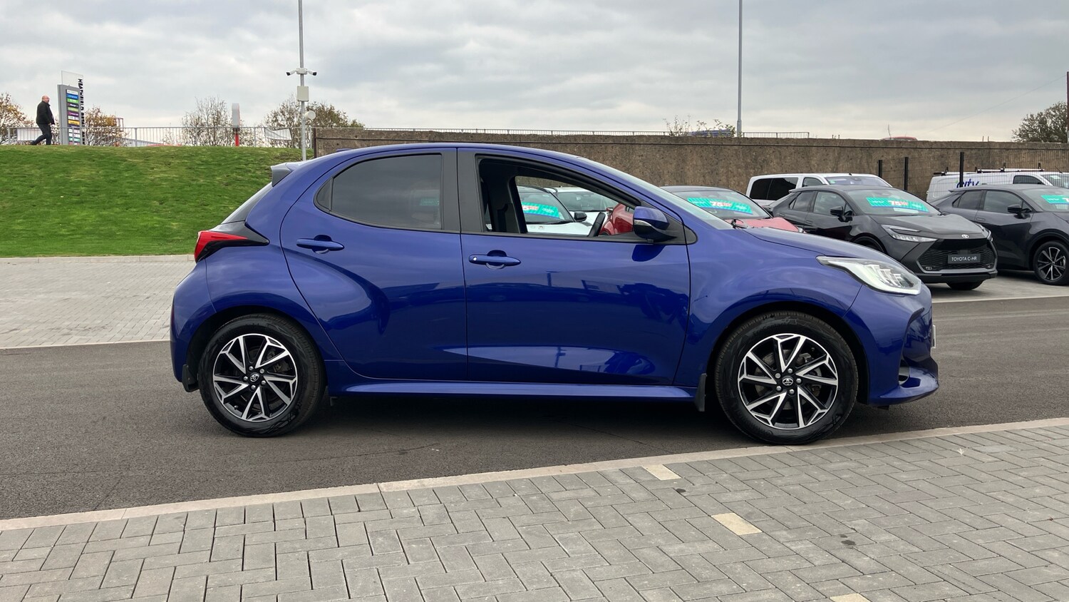 Used Toyota Yaris 2022 for sale - 76320013: Photo 16