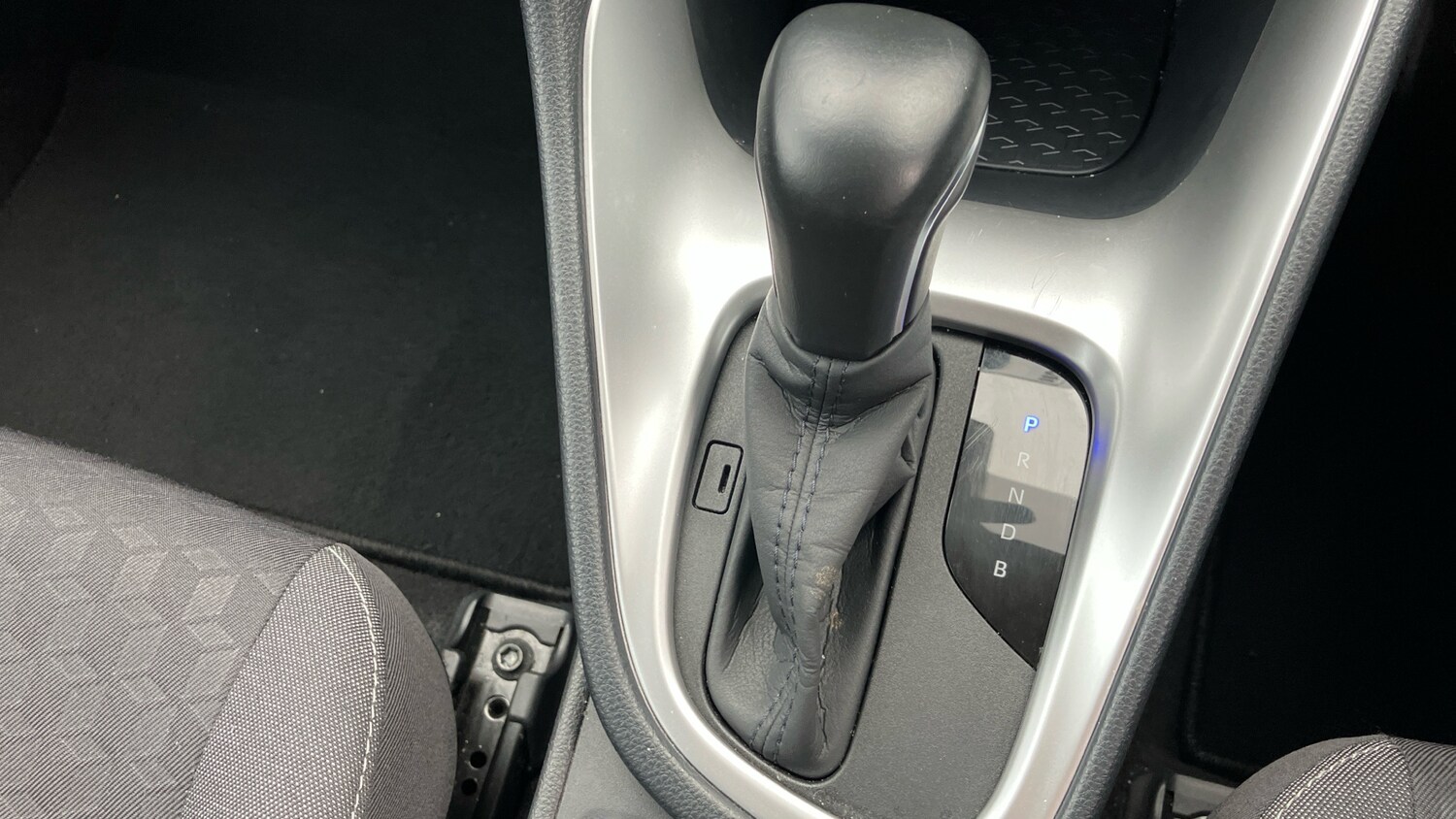 Used Toyota Yaris 2022 for sale - 76320013: Photo 30