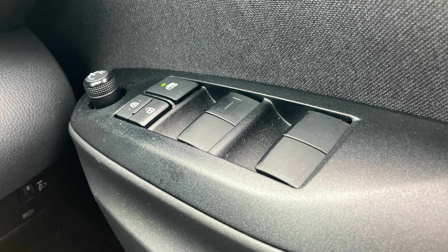 Used Toyota Yaris 2022 for sale - 76320013: Photo 32