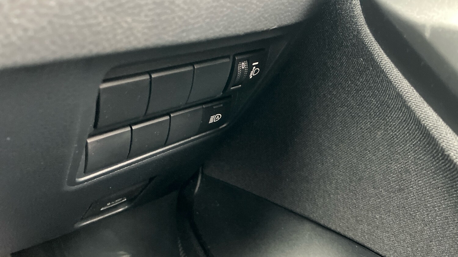 Used Toyota Yaris 2022 for sale - 76320013: Photo 33