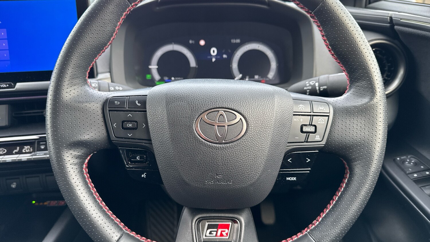 Used Toyota C-HR 2024 for sale - 77639128: Photo 8