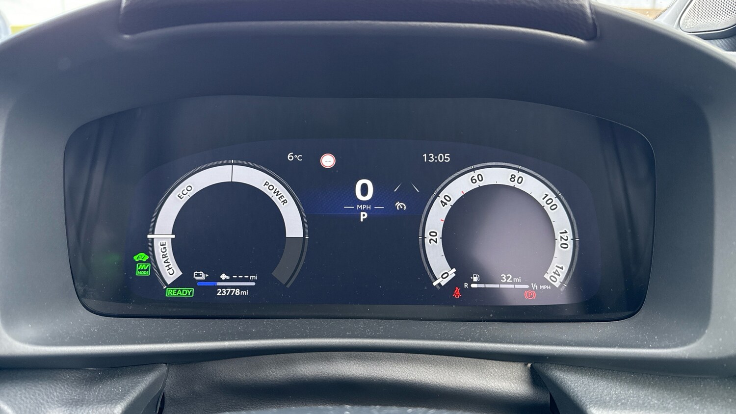 Used Toyota C-HR 2024 for sale - 77639128: Photo 9