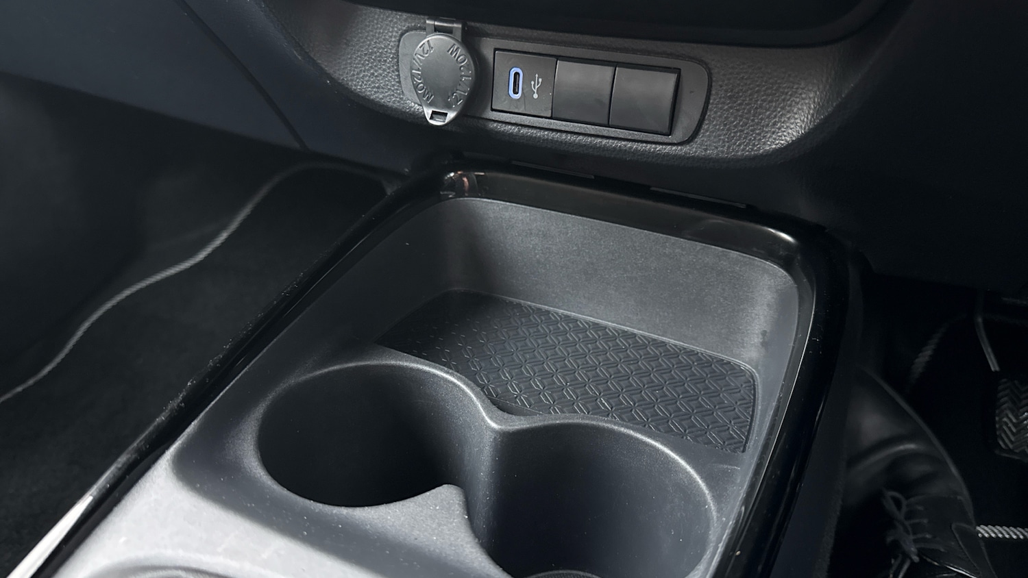 Used Toyota Aygo X 2024 for sale - 77113283: Photo 32