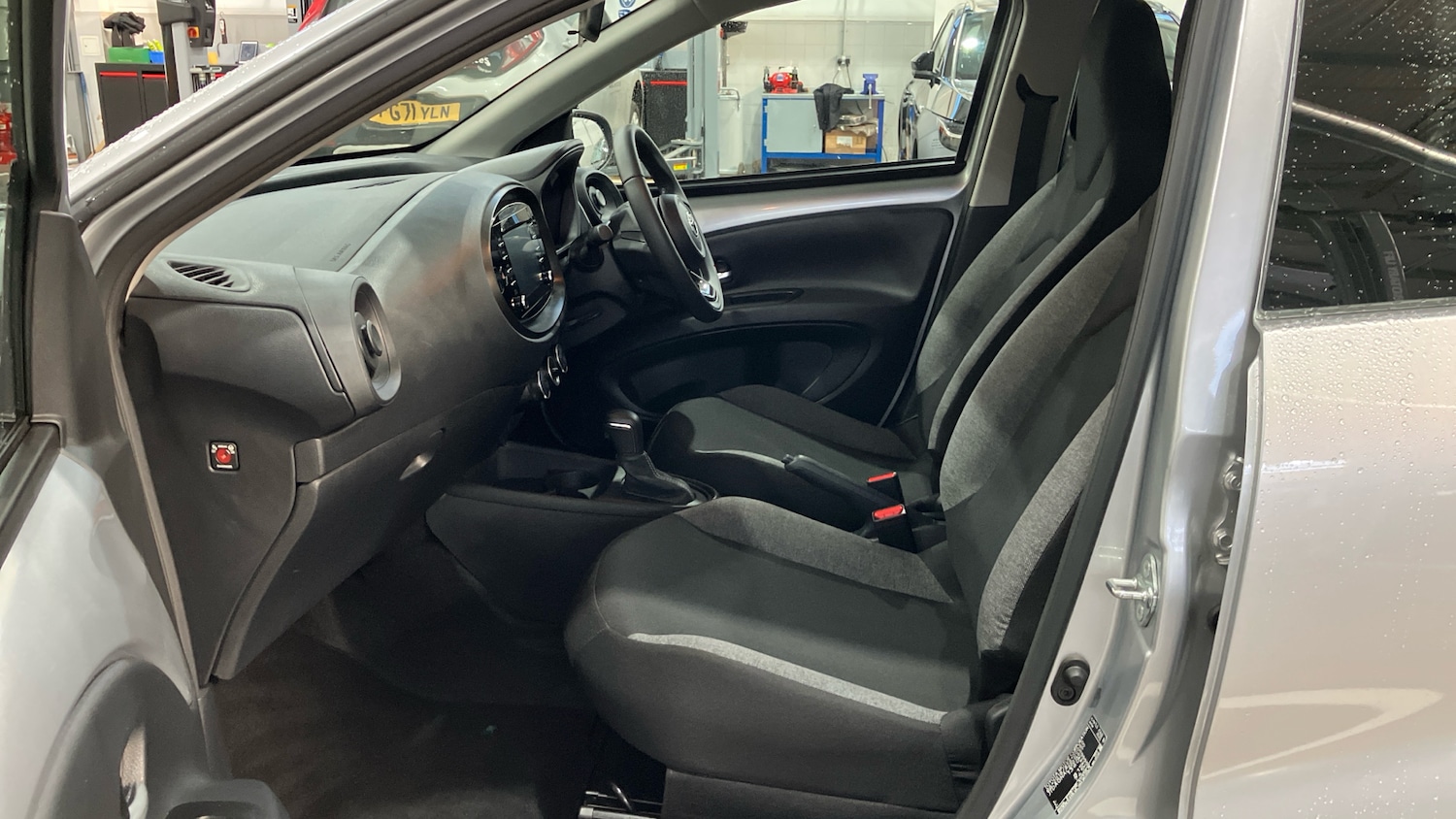 Used Toyota Aygo X 2023 for sale - 76518439: Photo 10