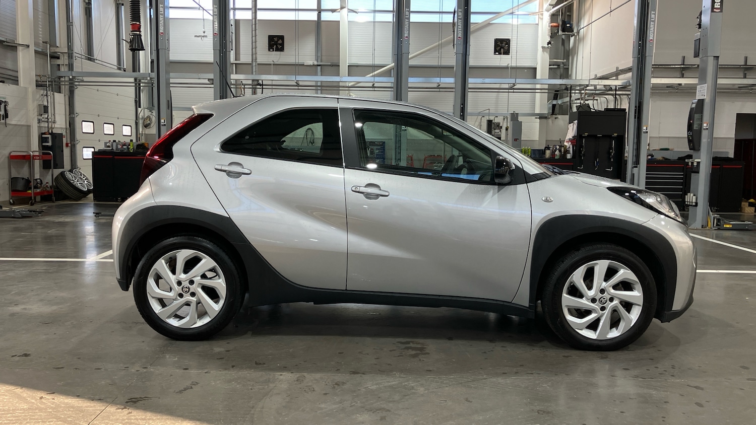 Used Toyota Aygo X 2023 for sale - 76518439: Photo 16