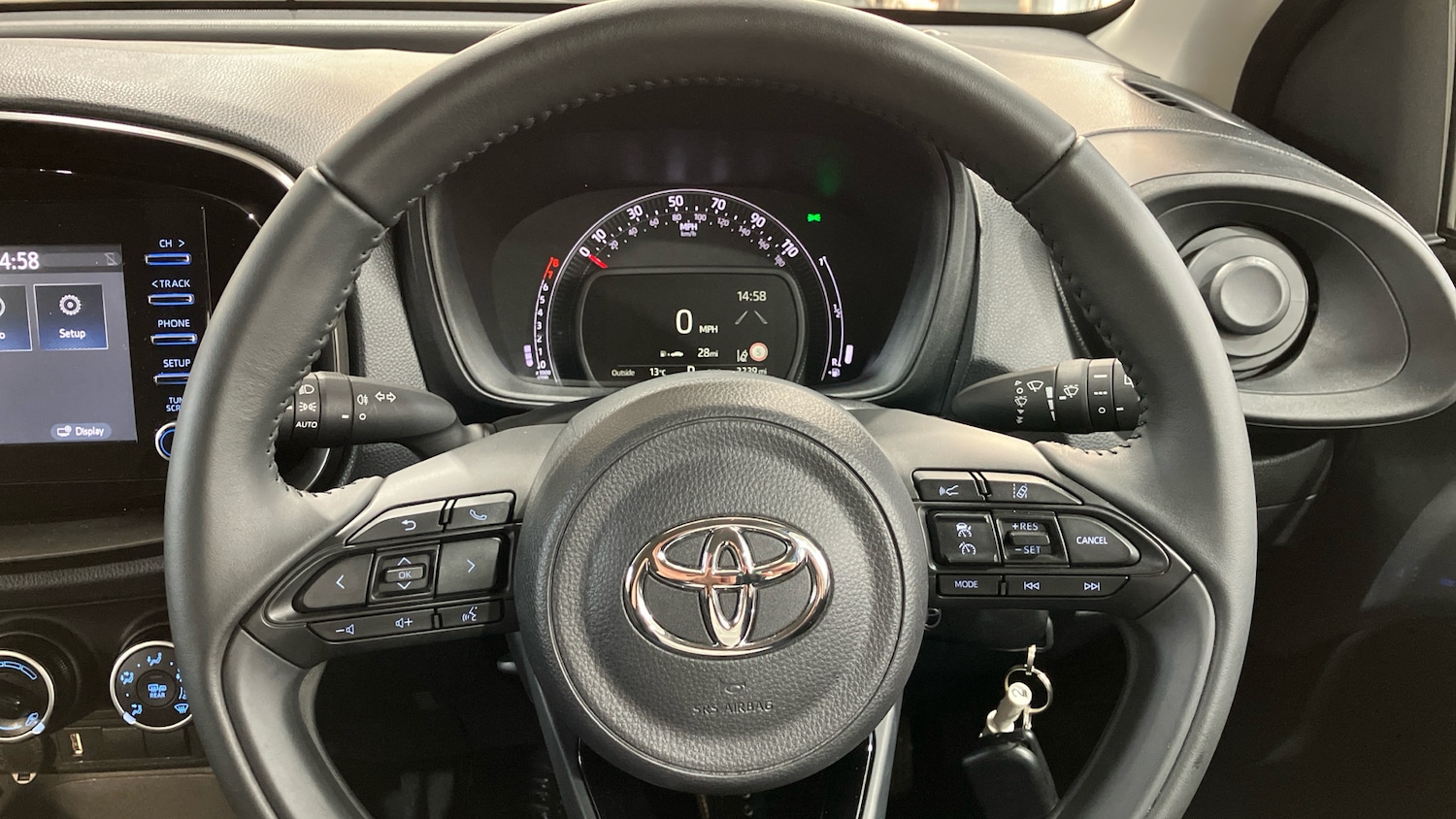 Used Toyota Aygo X 2023 for sale - 76518439: Photo 6