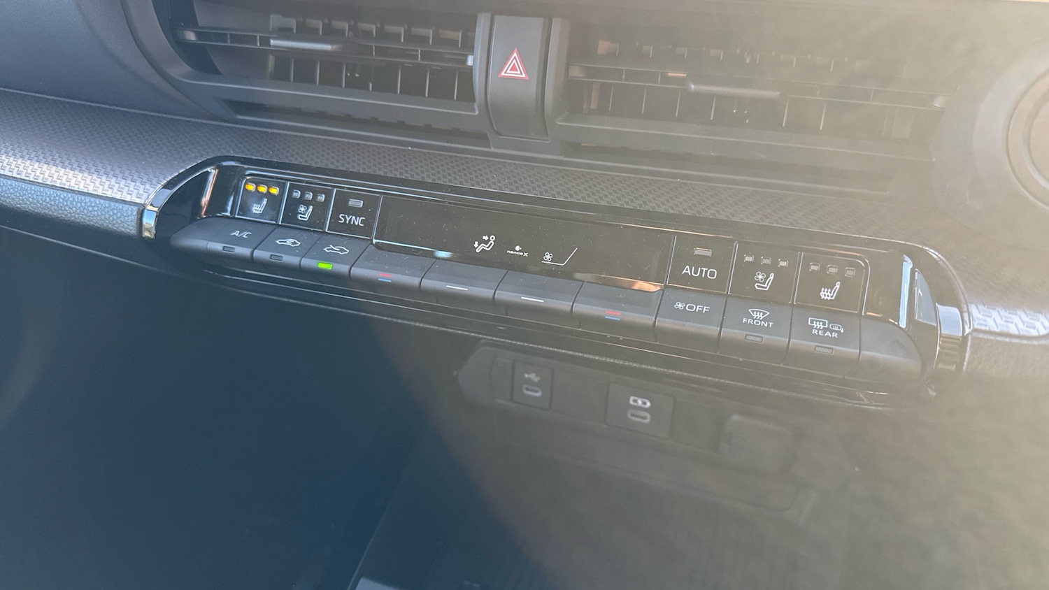 Used Toyota Prius 2025 for sale - 77431571: Photo 28