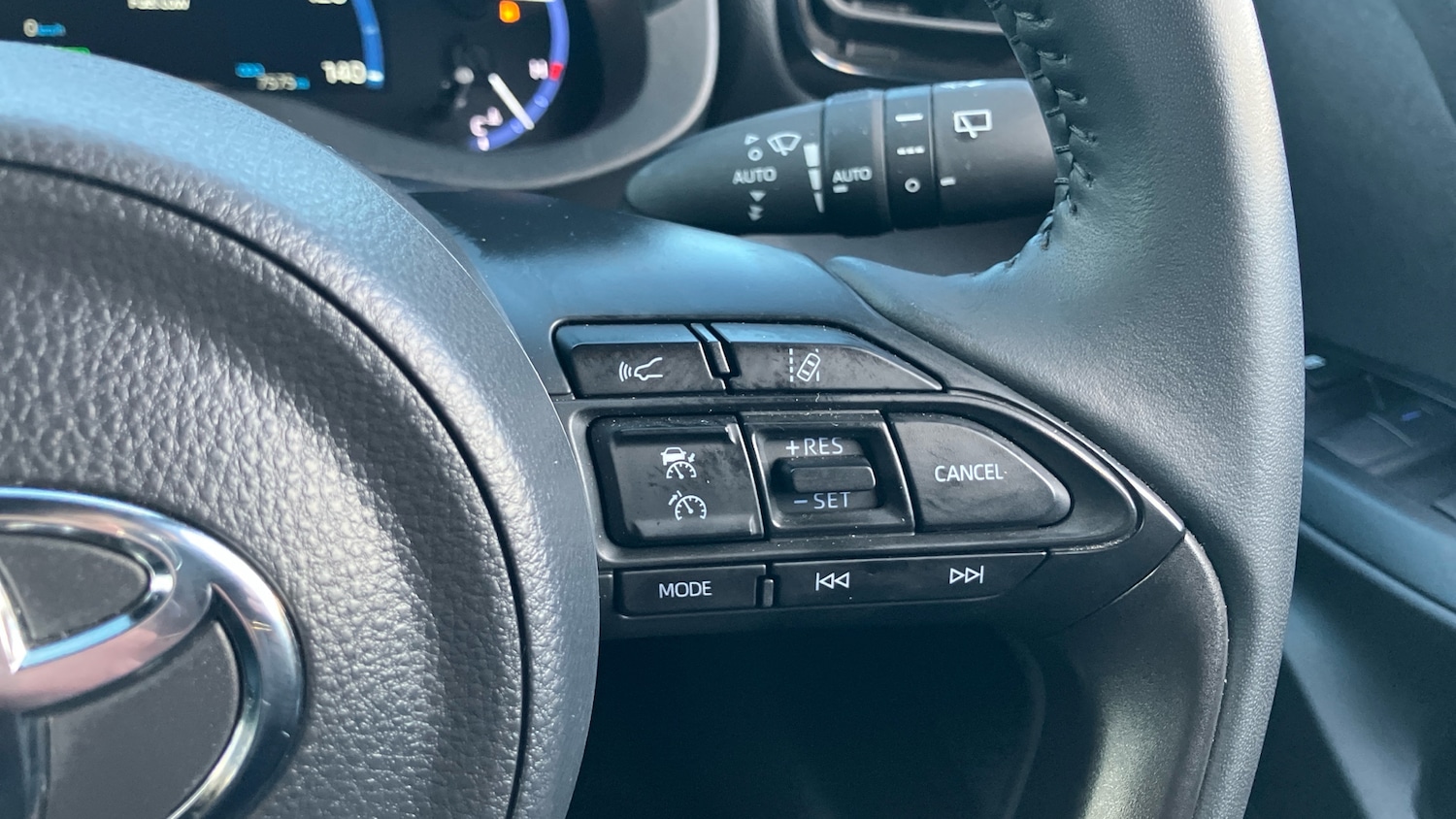 Used Toyota Yaris Cross 2023 for sale - 76357748: Photo 28