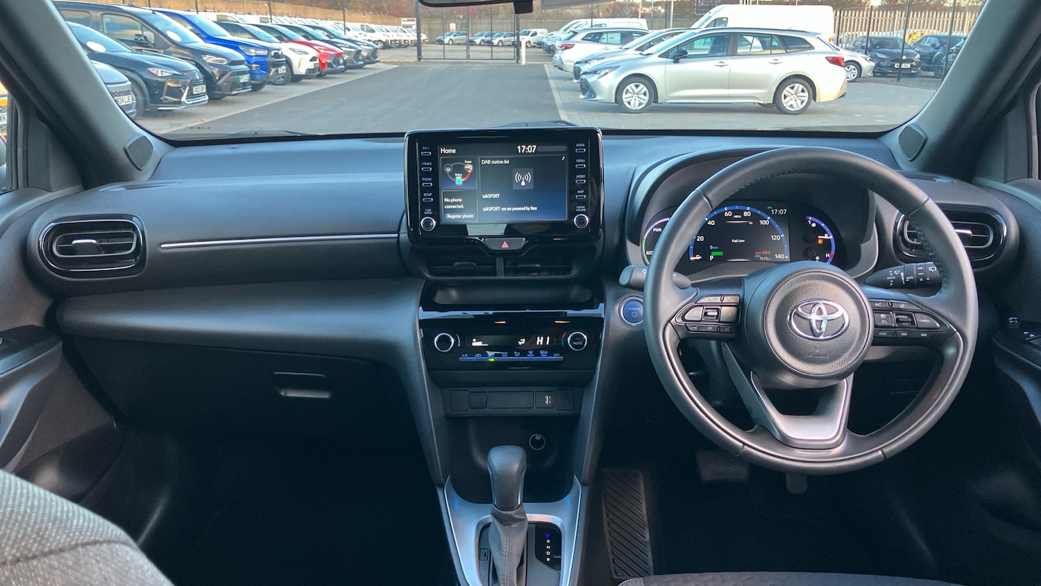 Used Toyota Yaris Cross 2023 for sale - 76357748: Photo 5