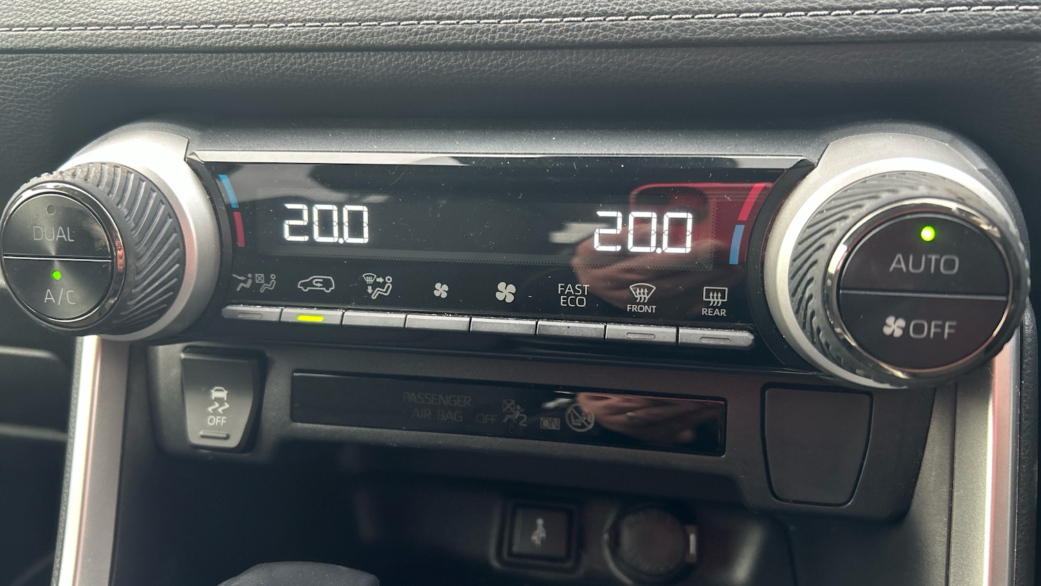 Used Toyota RAV4 2022 for sale - 76957011: Photo 28