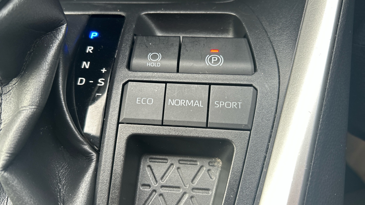 Used Toyota RAV4 2022 for sale - 76957011: Photo 29