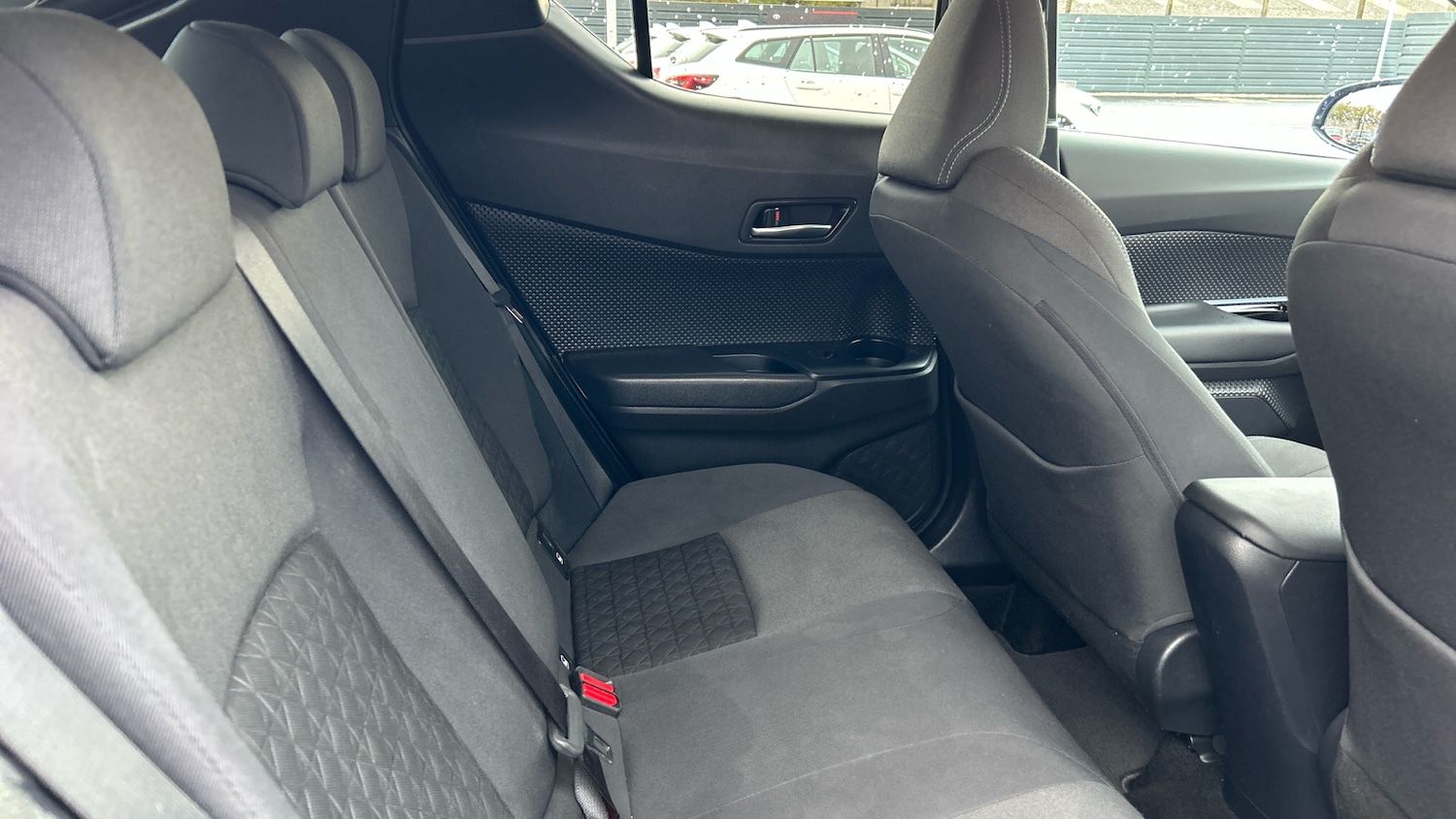 Used Toyota C-HR 2021 for sale - 76117296: Photo 12
