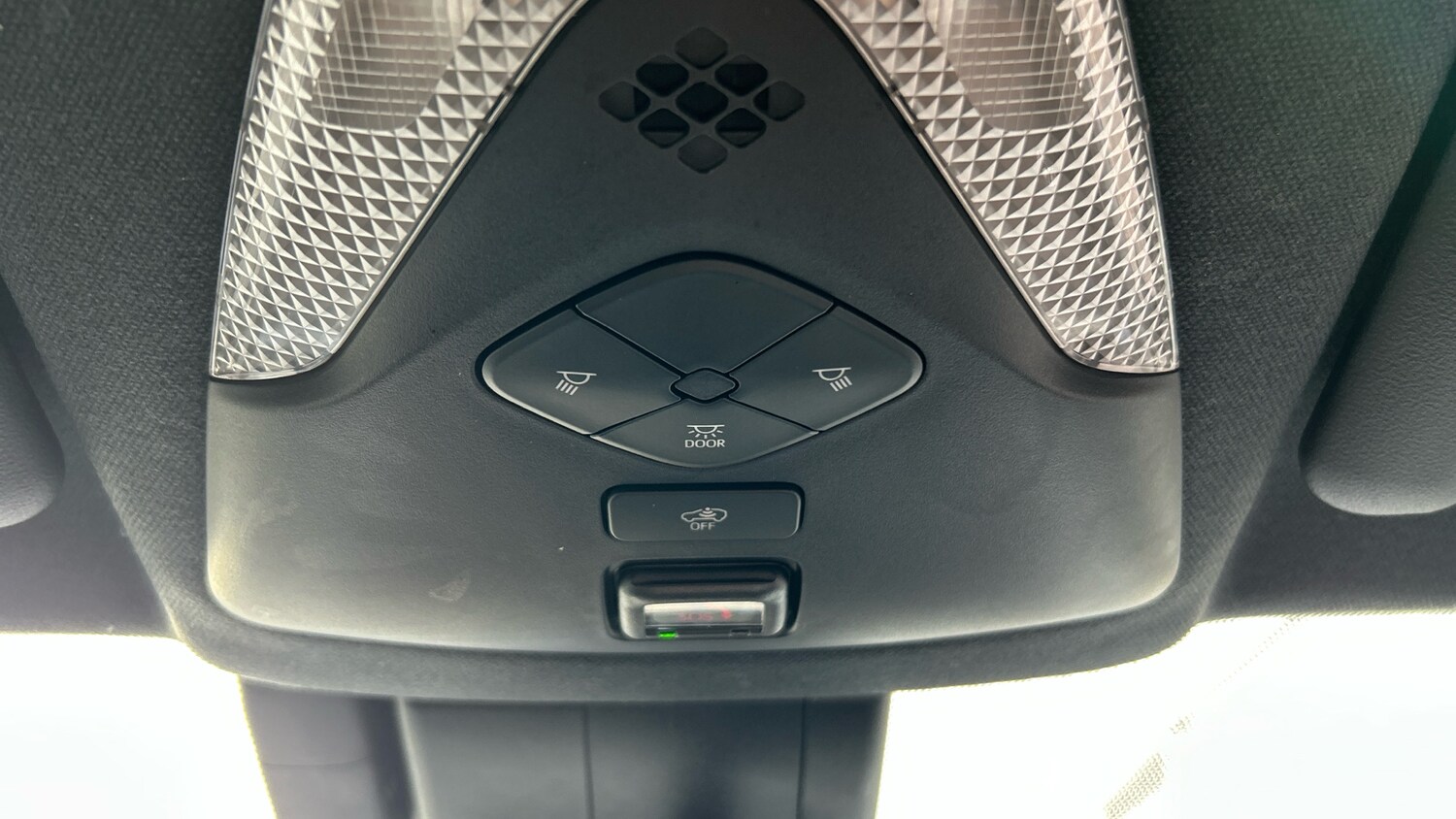 Used Toyota C-HR 2021 for sale - 76117296: Photo 38