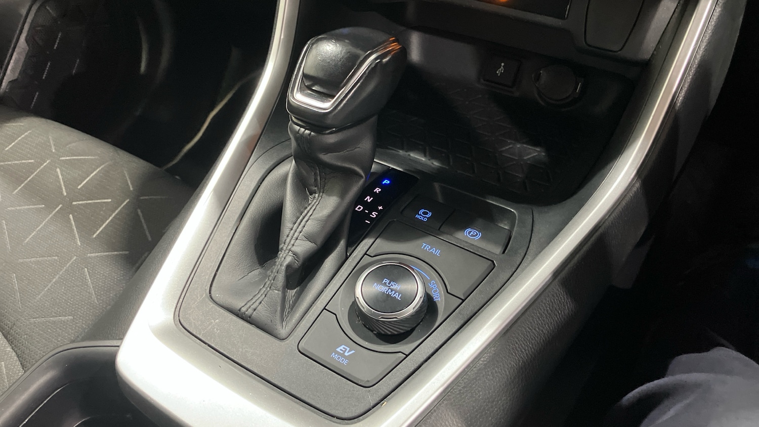 Used Toyota RAV4 2021 for sale - 77003194: Photo 26